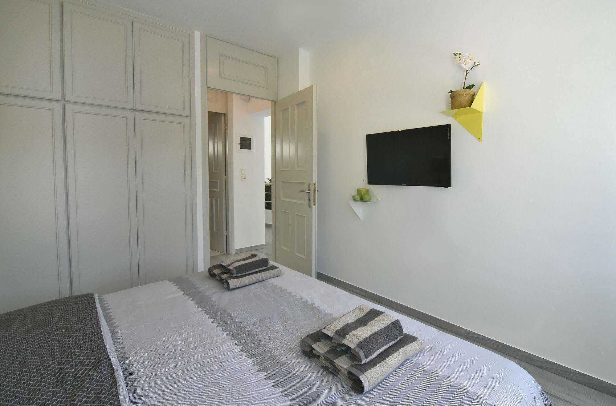 Coconut Villa Alimos ภายนอก รูปภาพ